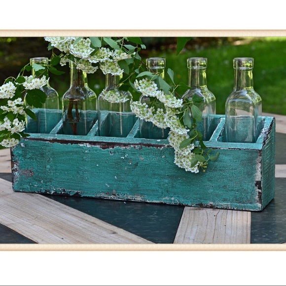 Green Distressed Wood Bottle Display - Picture 4 of 4